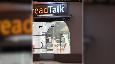 Netizens cheer BreadTalk's reported donations of unsold bread